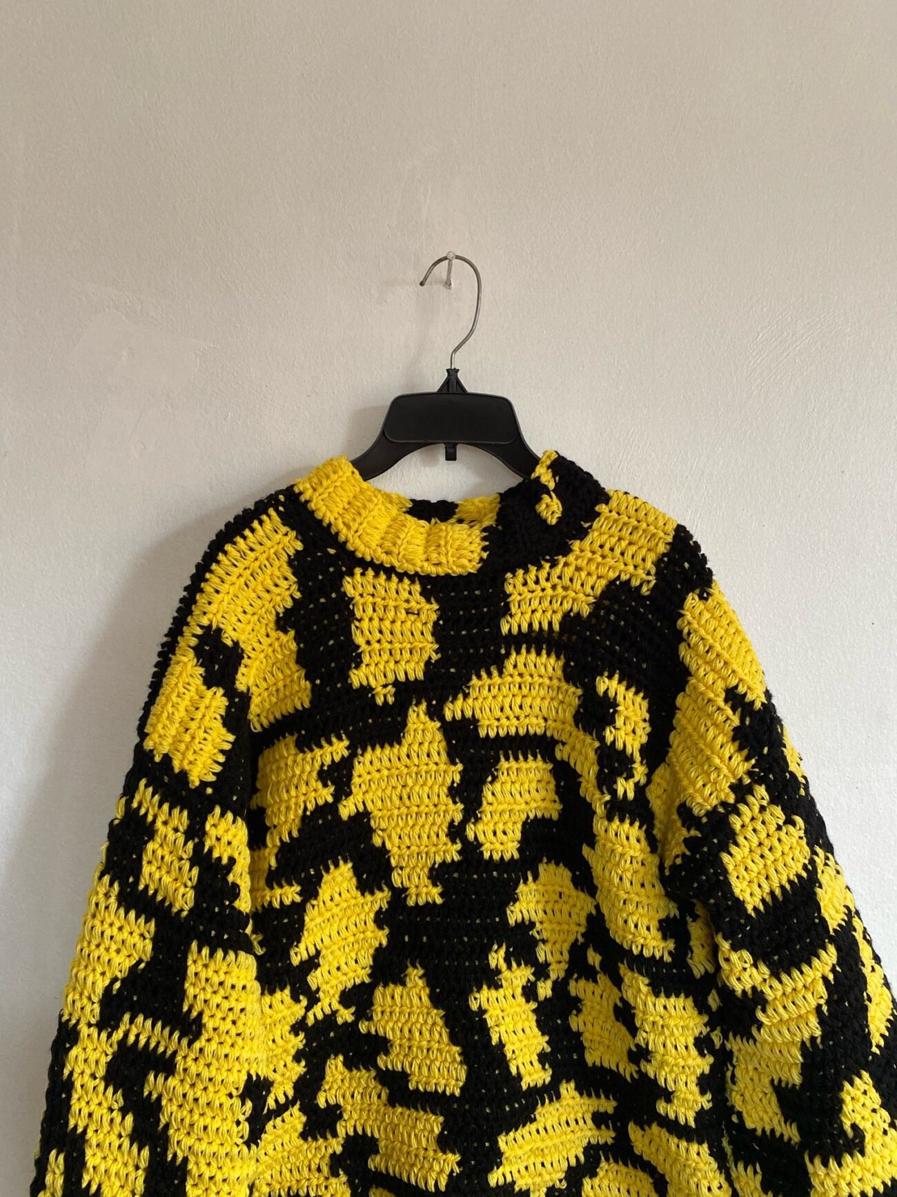 Two toned Tapestry sweater - Image 3